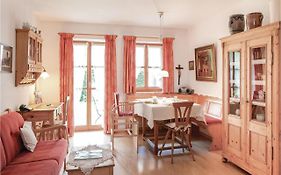 One-Bedroom Apartment In Bad Tolz